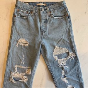 Levi’s Wedgie Jean!